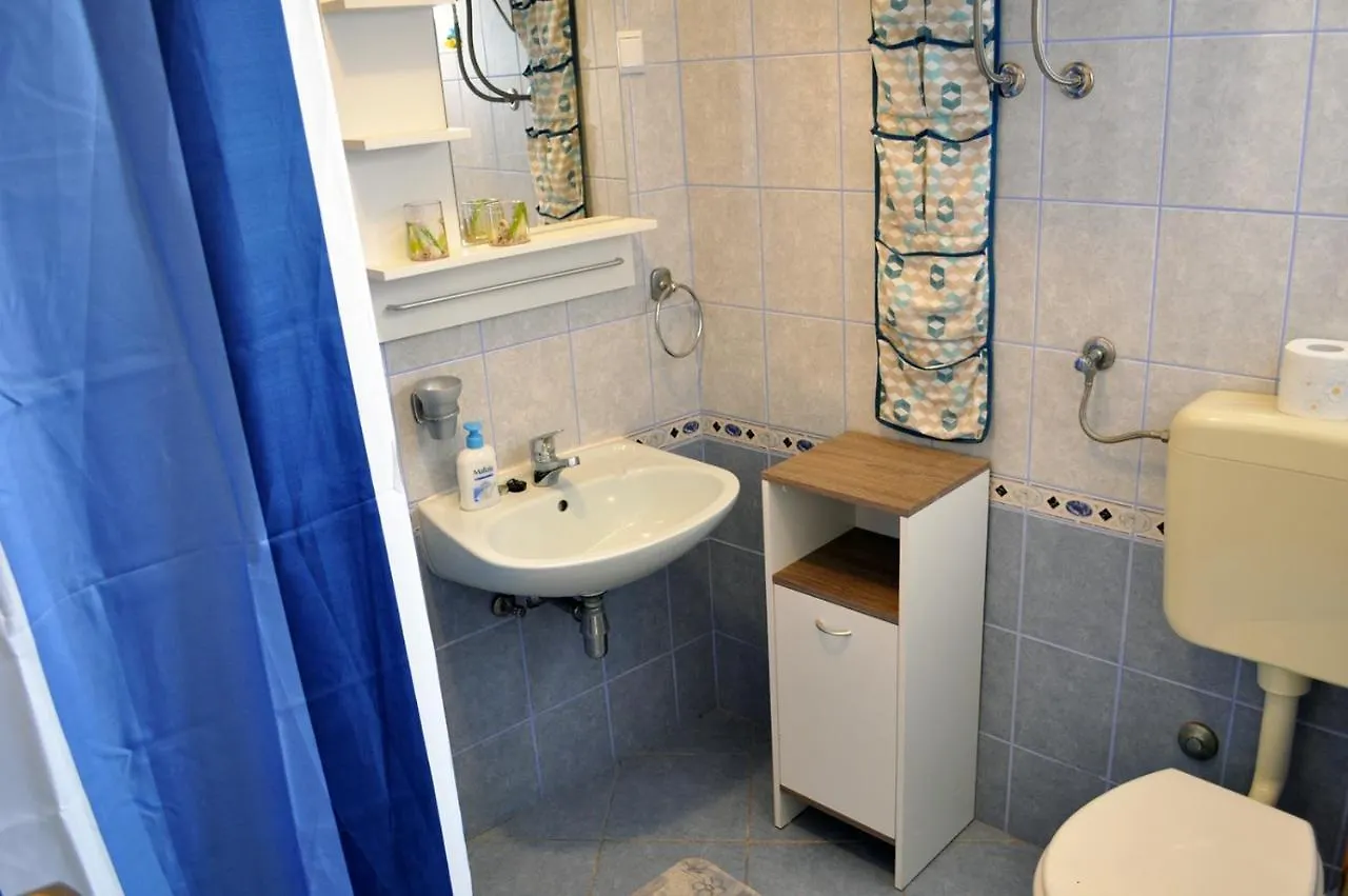 Apartment Vir 13686B